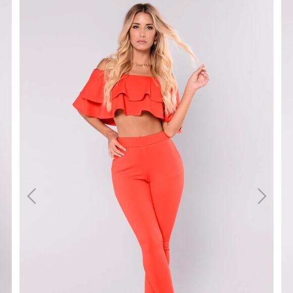 Fashion Nova red ruffled bounce flounce top M NWT - Picture 2 of 7